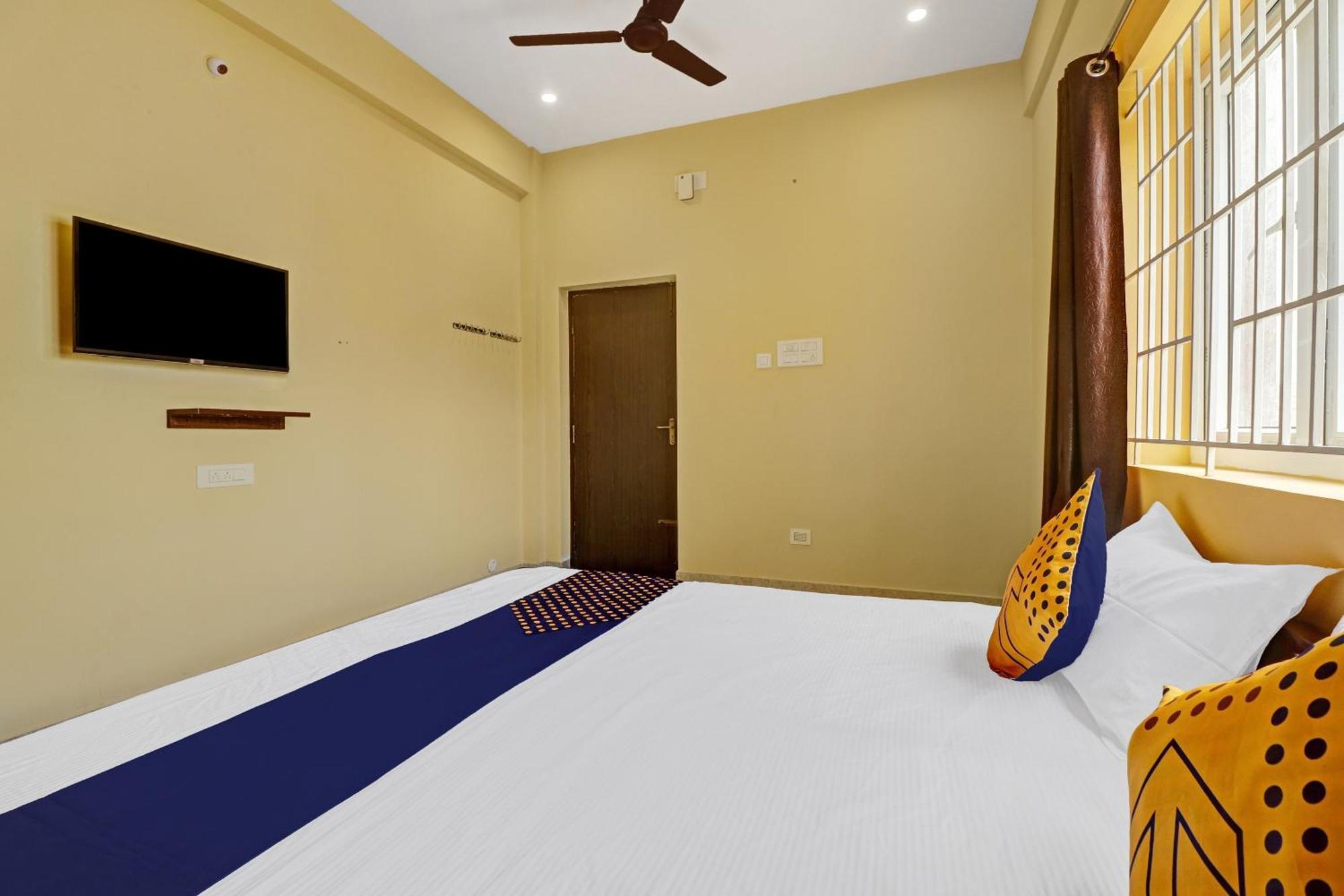 Spot On Kayal Residency Hotell Coimbatore Exteriör bild