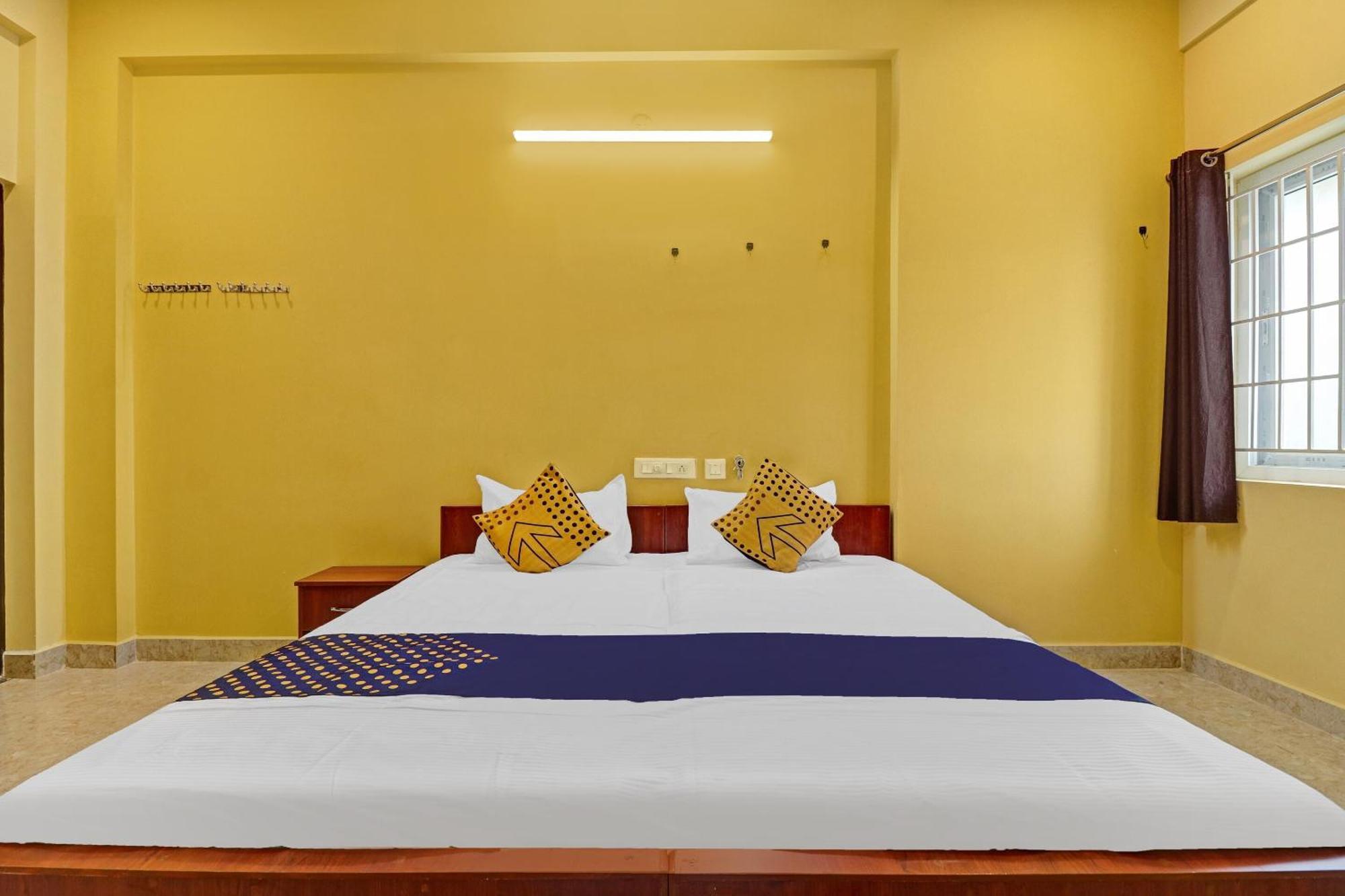 Spot On Kayal Residency Hotell Coimbatore Exteriör bild