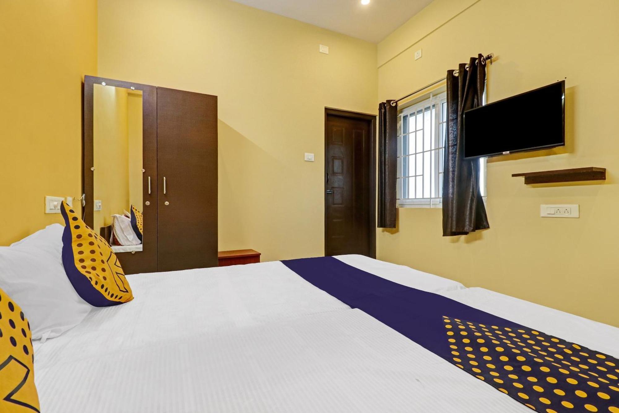 Spot On Kayal Residency Hotell Coimbatore Exteriör bild