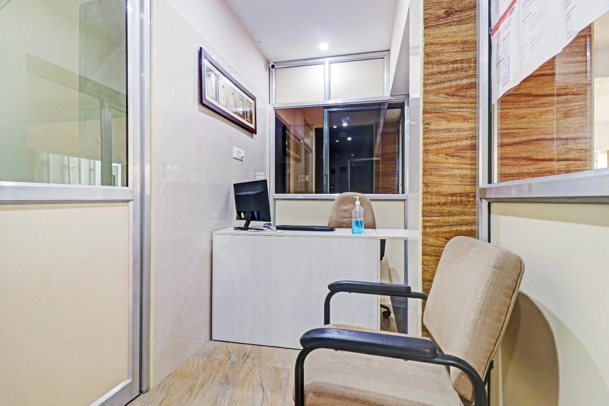 Spot On Kayal Residency Hotell Coimbatore Exteriör bild