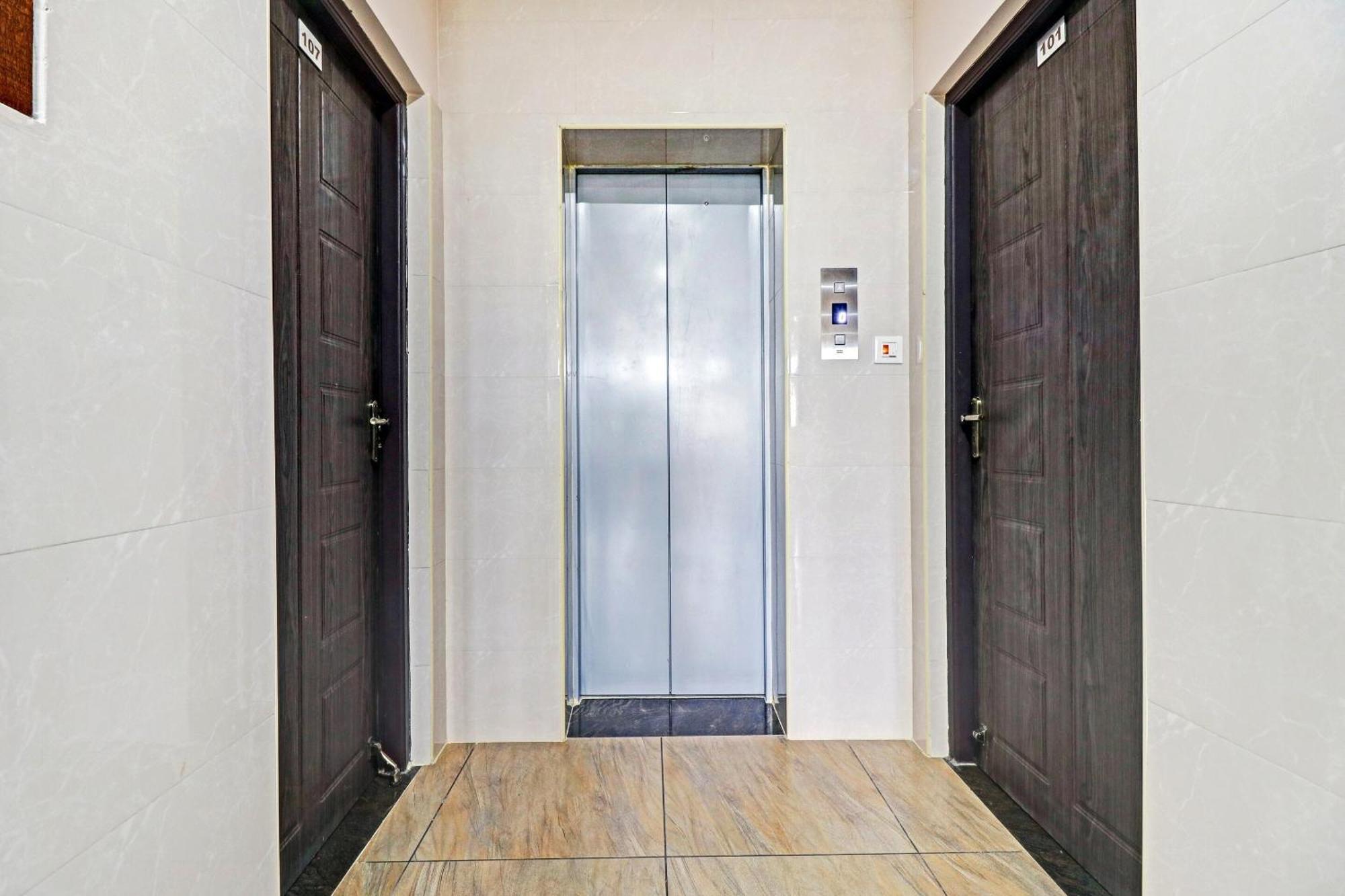 Spot On Kayal Residency Hotell Coimbatore Exteriör bild