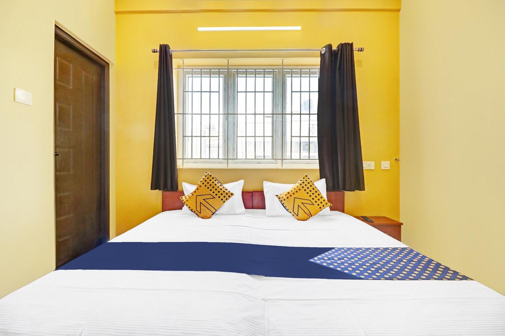 Spot On Kayal Residency Hotell Coimbatore Exteriör bild